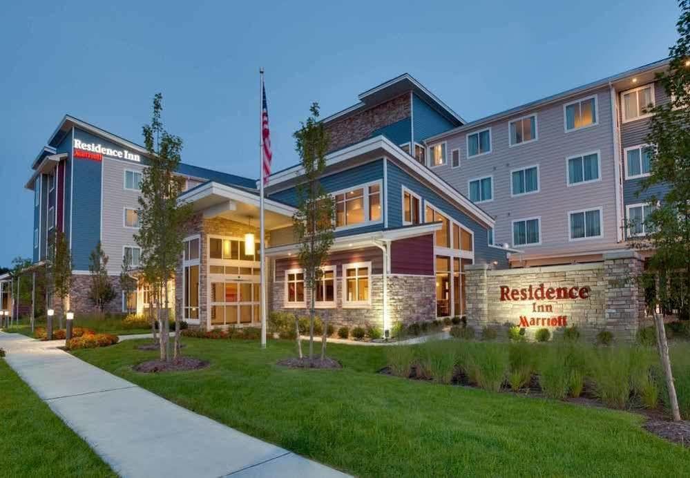 Courtyard By Marriott Kingston Hotel Exterior photo